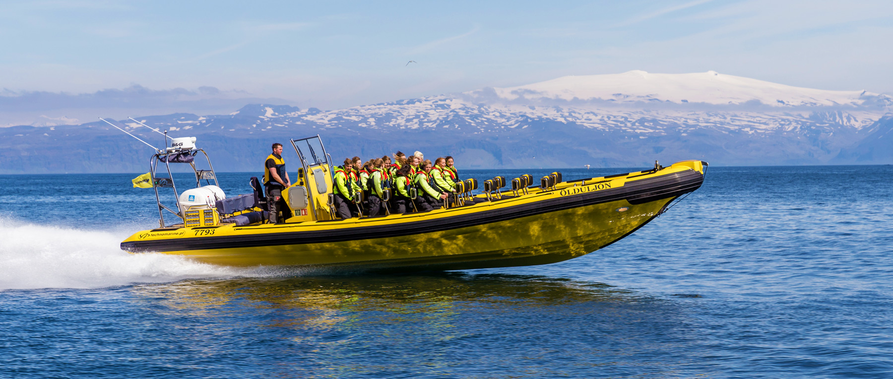 Helicopter & speed boat tour by Reykjavik Helicopters